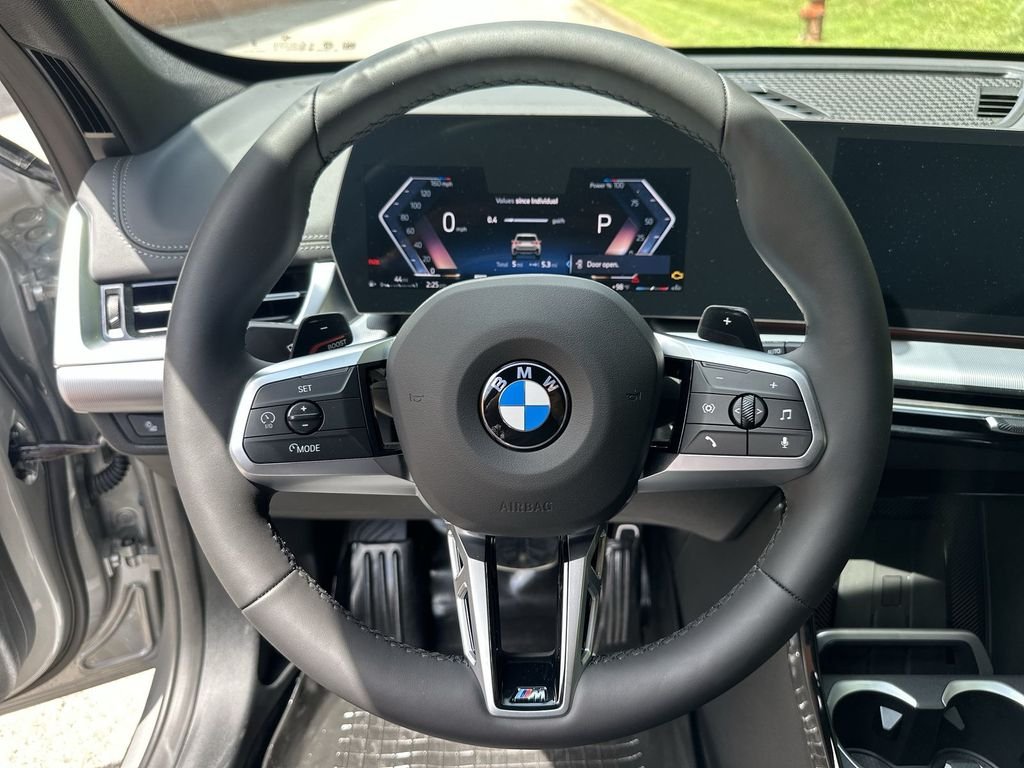 Used 2025 Silver BMW xDrive28i image 17
