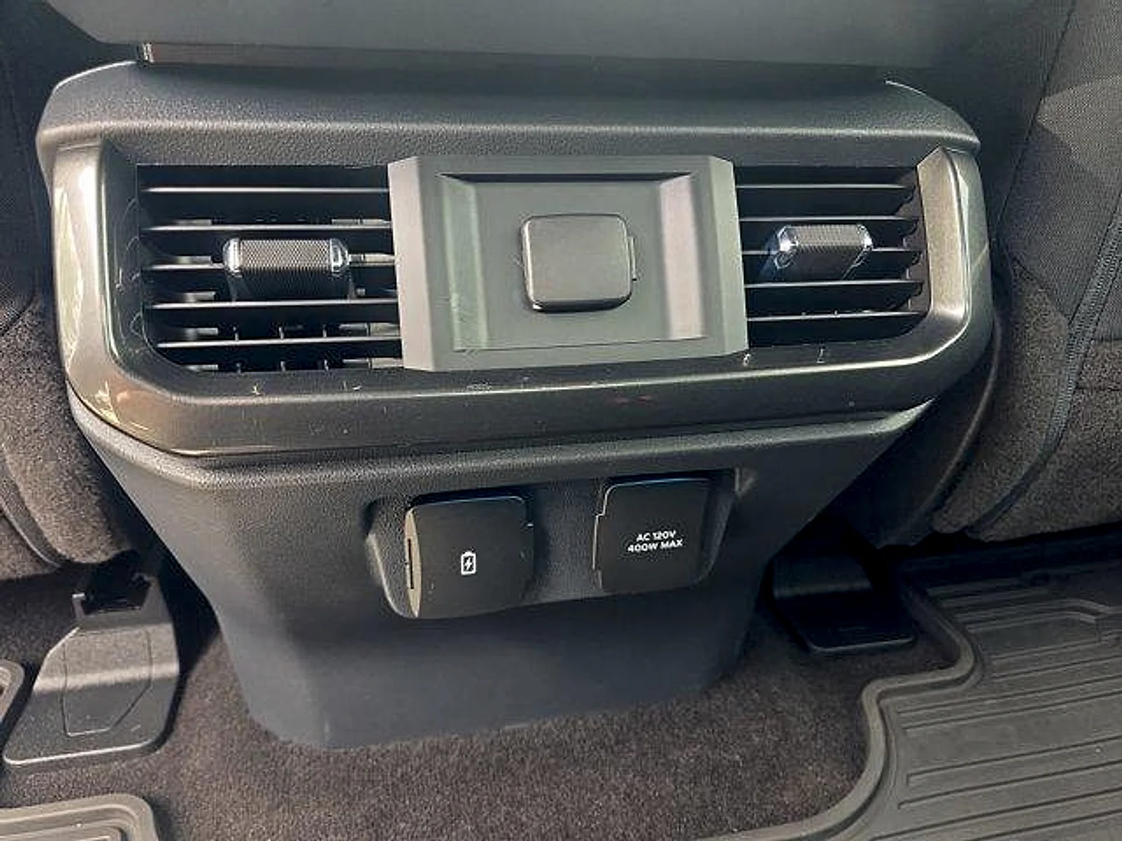 Used 2021 Oxford White Ford XLT image 14