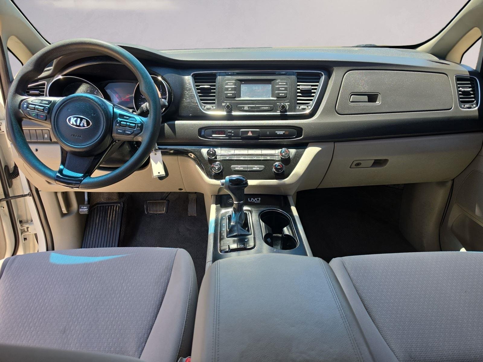 2016 Kia Sedona LX - Photo 10