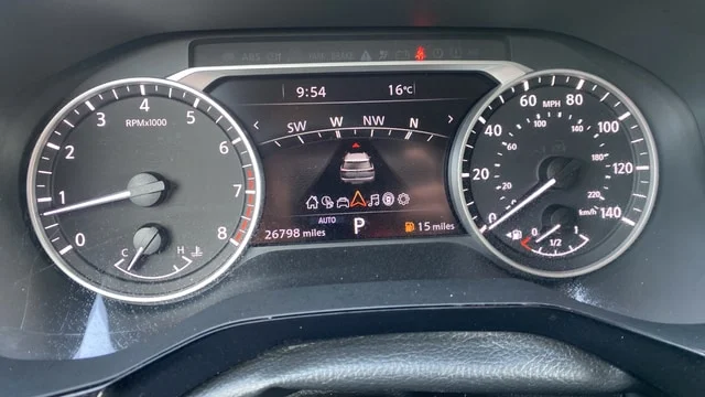 Used 2023 Scarlet Ember Tintcoat Nissan SL image 14