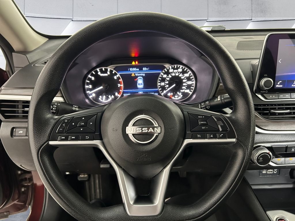 Used 2024 Red Nissan 2.5 SV image 9