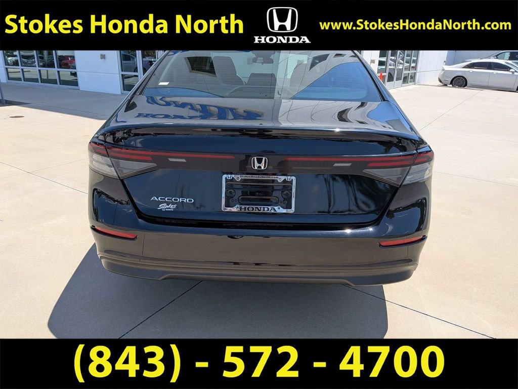 Used 2024  Honda EX image 9