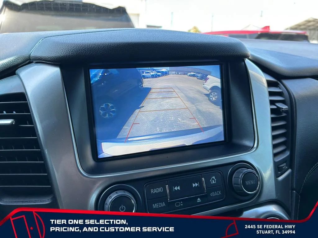 Used 2020 SILVER ICE METALLIC Chevrolet LT image 29