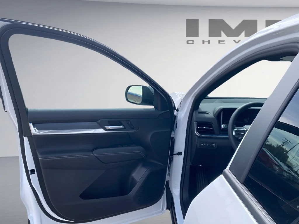 New 2027 Summit White GMC Elevation image 16