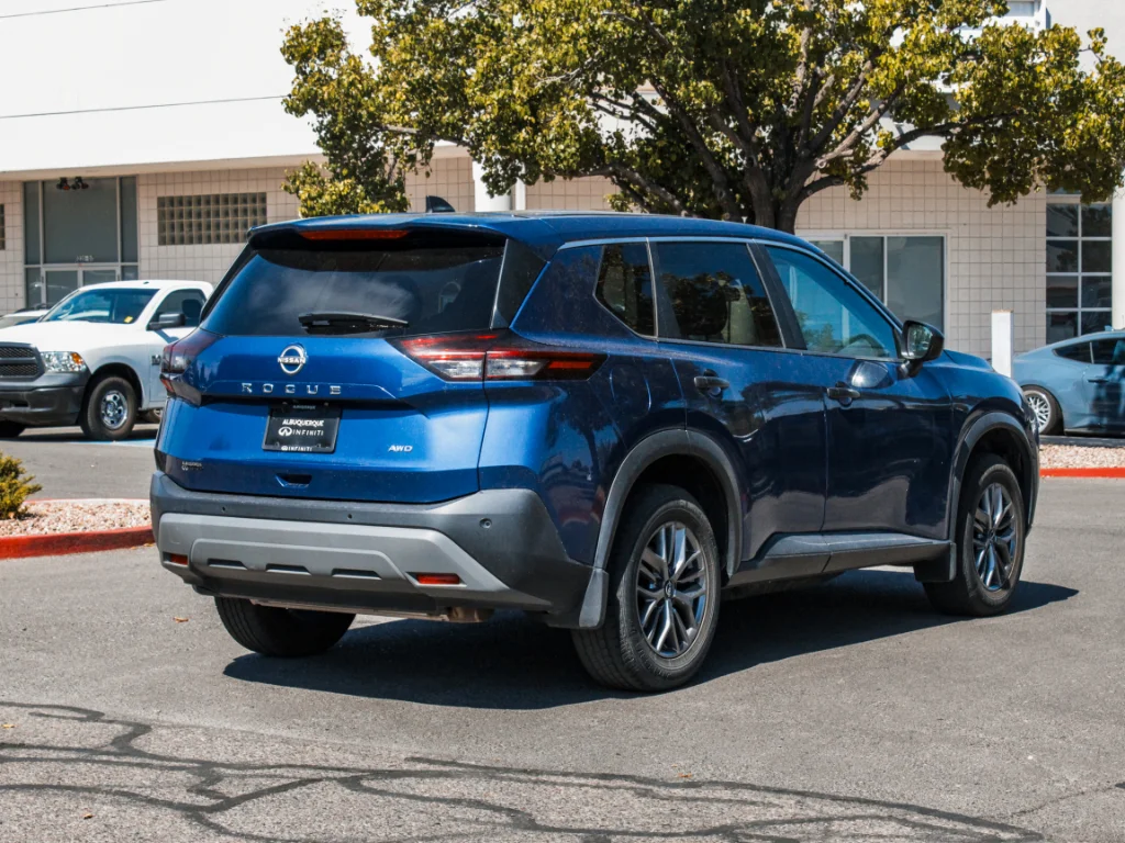 Used 2023 Caspian Blue Metallic Nissan S image 5