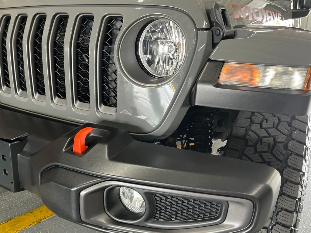 Used 2022 Gray Clearcoat Jeep Mojave image 14