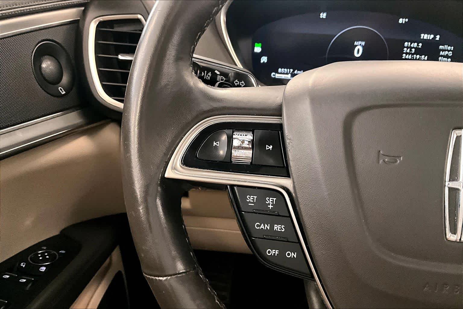 Used 2019 Iced Mocha Premium Colorant Lincoln Reserve image 22