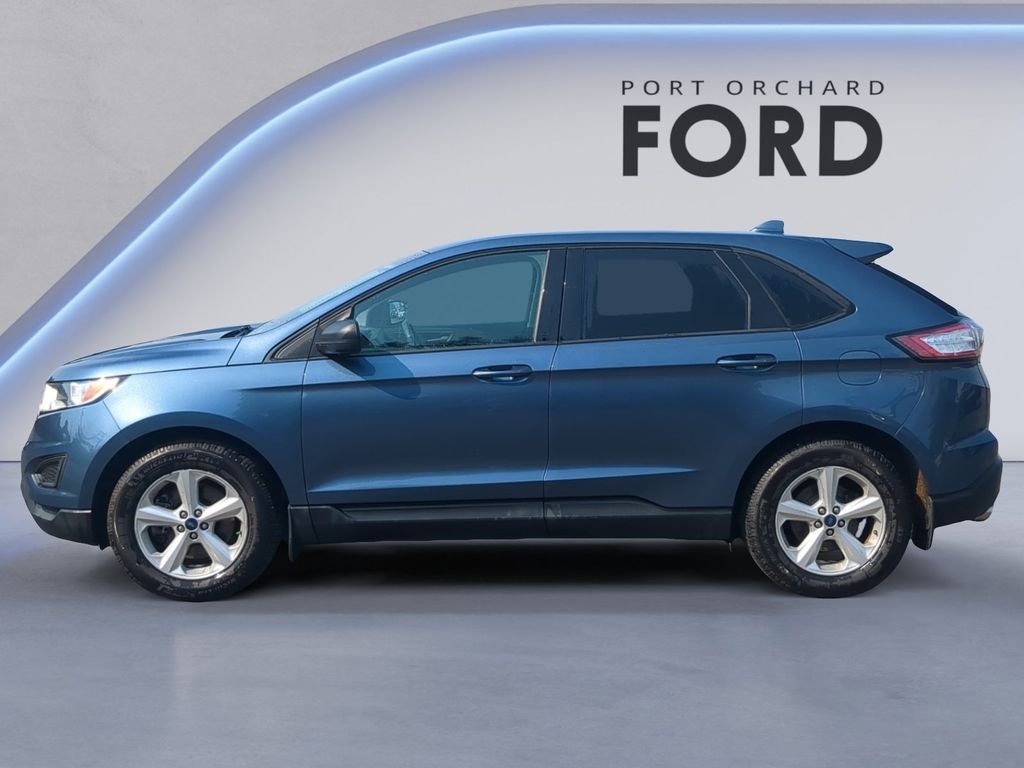 Used 2018 Blue Metallic Ford SE image 3