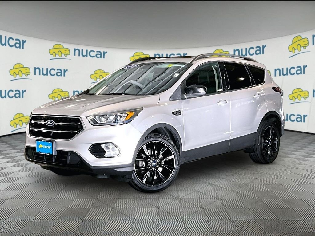 Used 2018 Silver Ford SE image 3