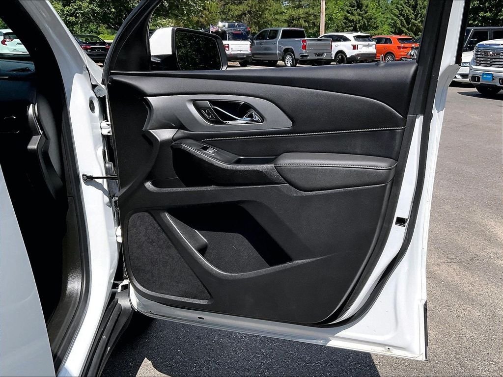 Used 2023 White Chevrolet LT Leather image 27
