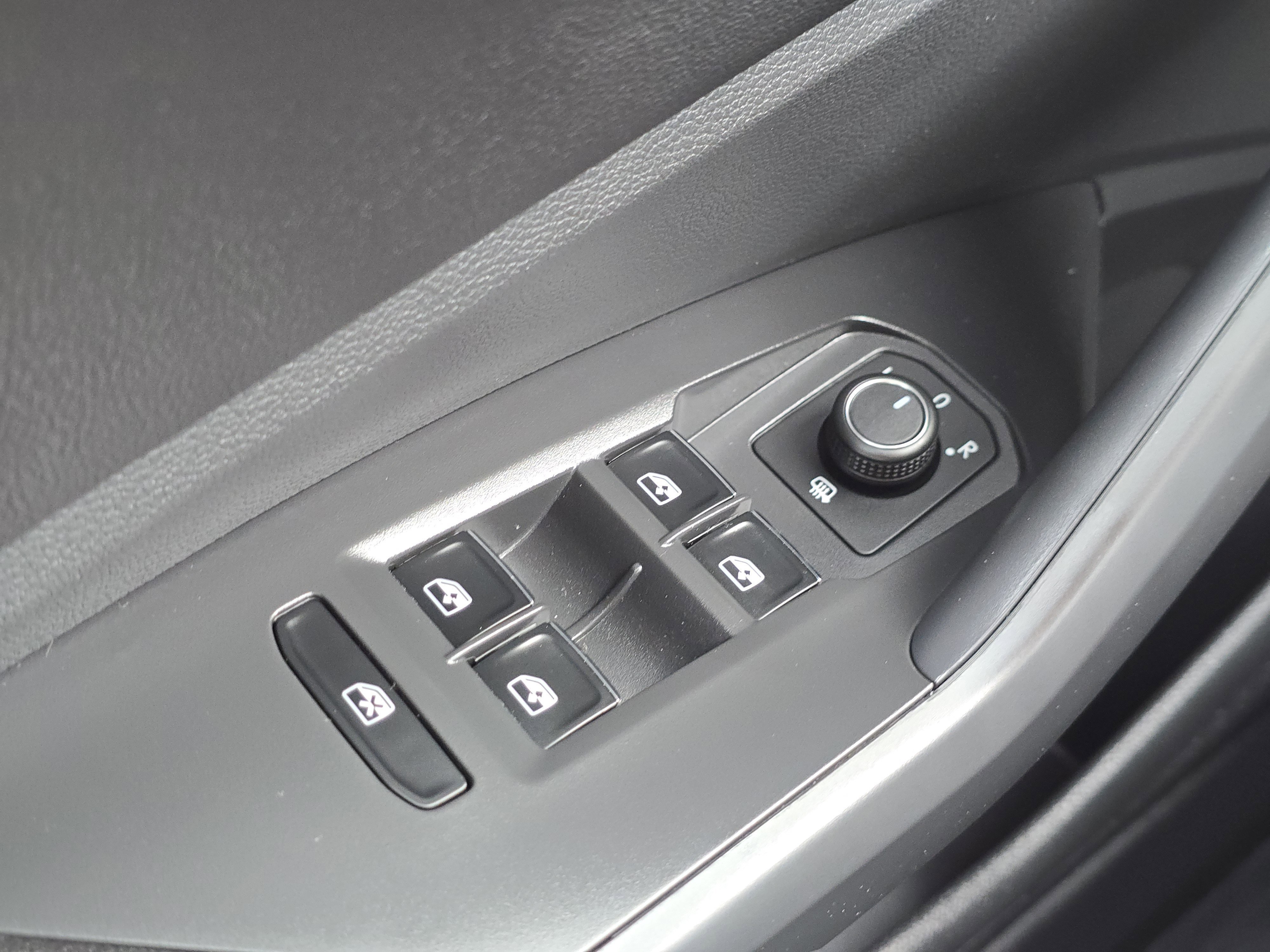 New 2026 Platinum Gray Metallic Volkswagen Sport image 24