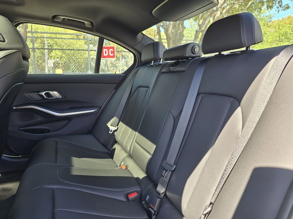 2025 BMW 3 Series 330i - Photo 12