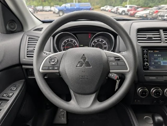 New 2027 Octane Blue Metallic Mitsubishi 2.0 S 2WD image 8