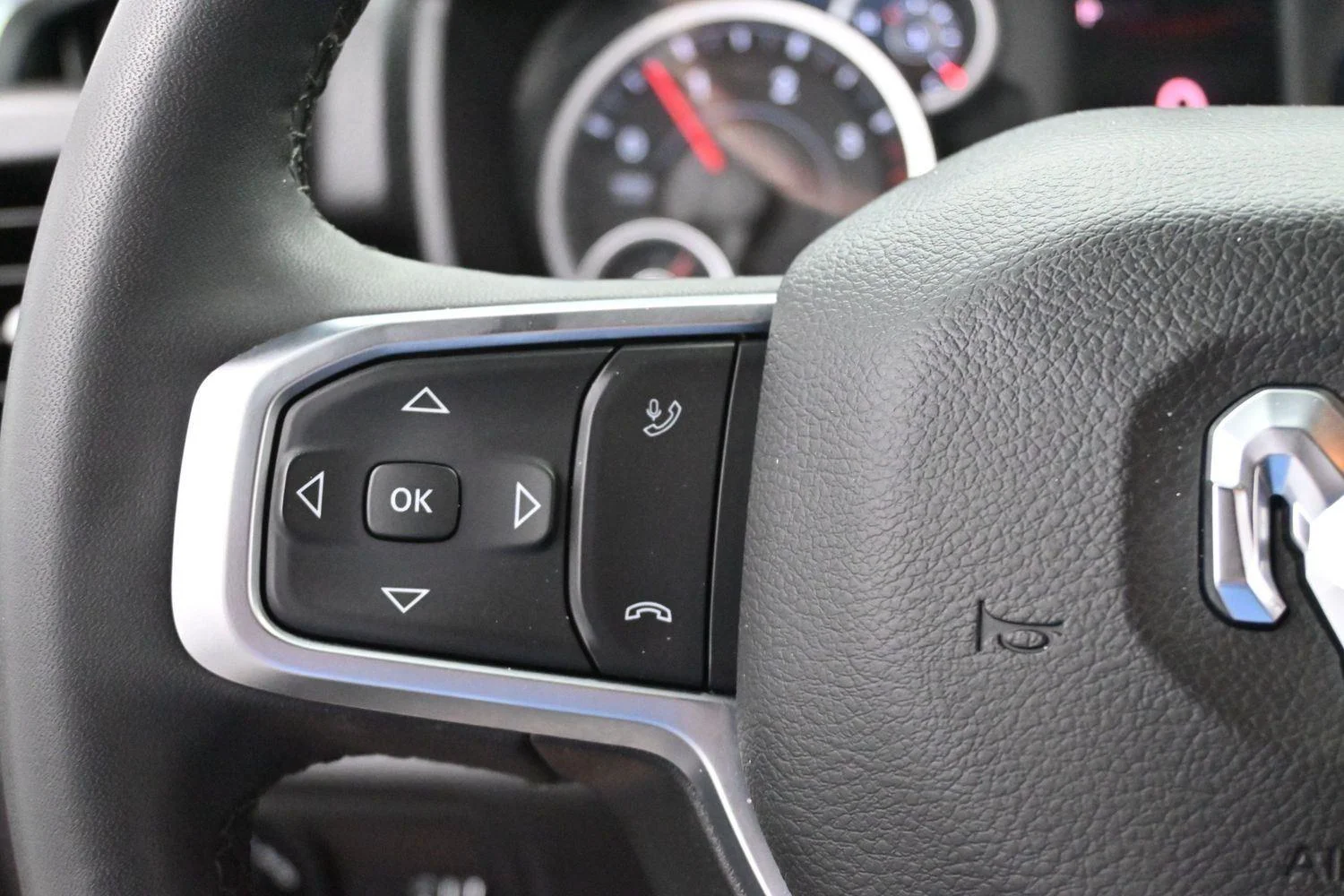 Used 2025 White Ram Big Horn image 15