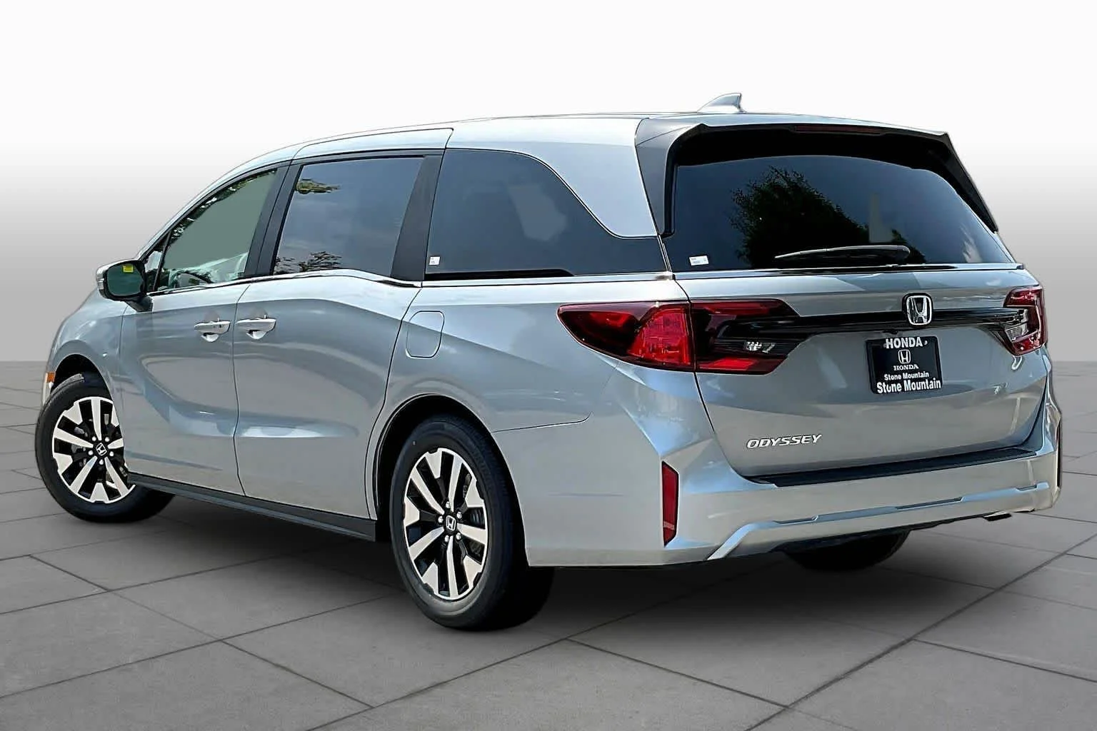 New 2026 Solar Silver Metallic Honda EX-L image 12