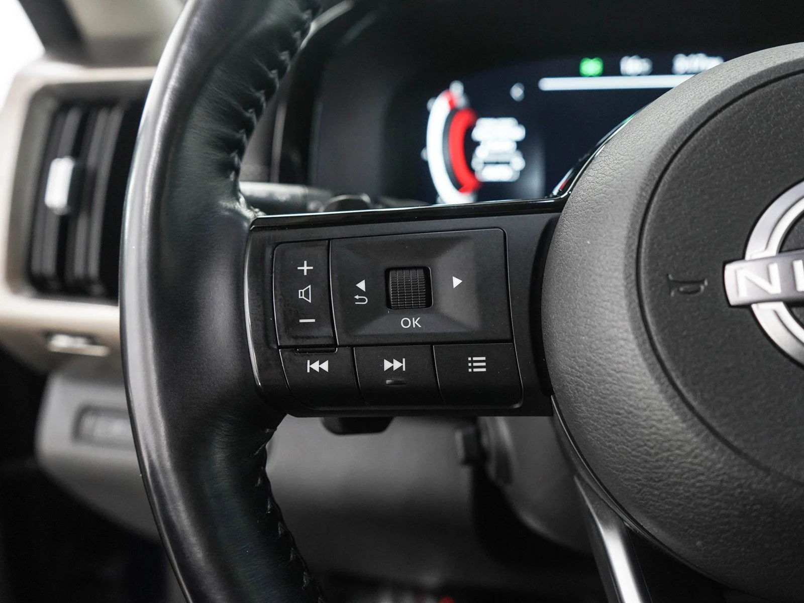 Used 2022 Deep Ocean Blue Pearl Nissan Platinum image 27