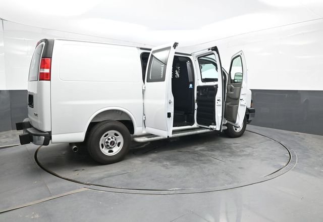 Used 2025 White GMC Work Van image 46