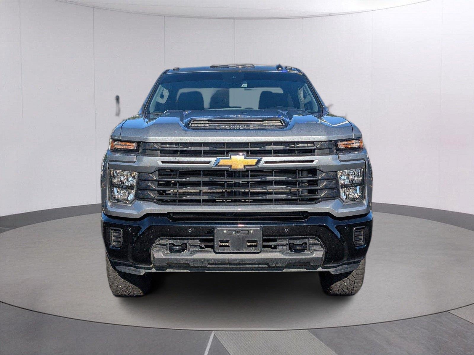 Used 2025 Sterling Gray Metallic Chevrolet Custom image 10