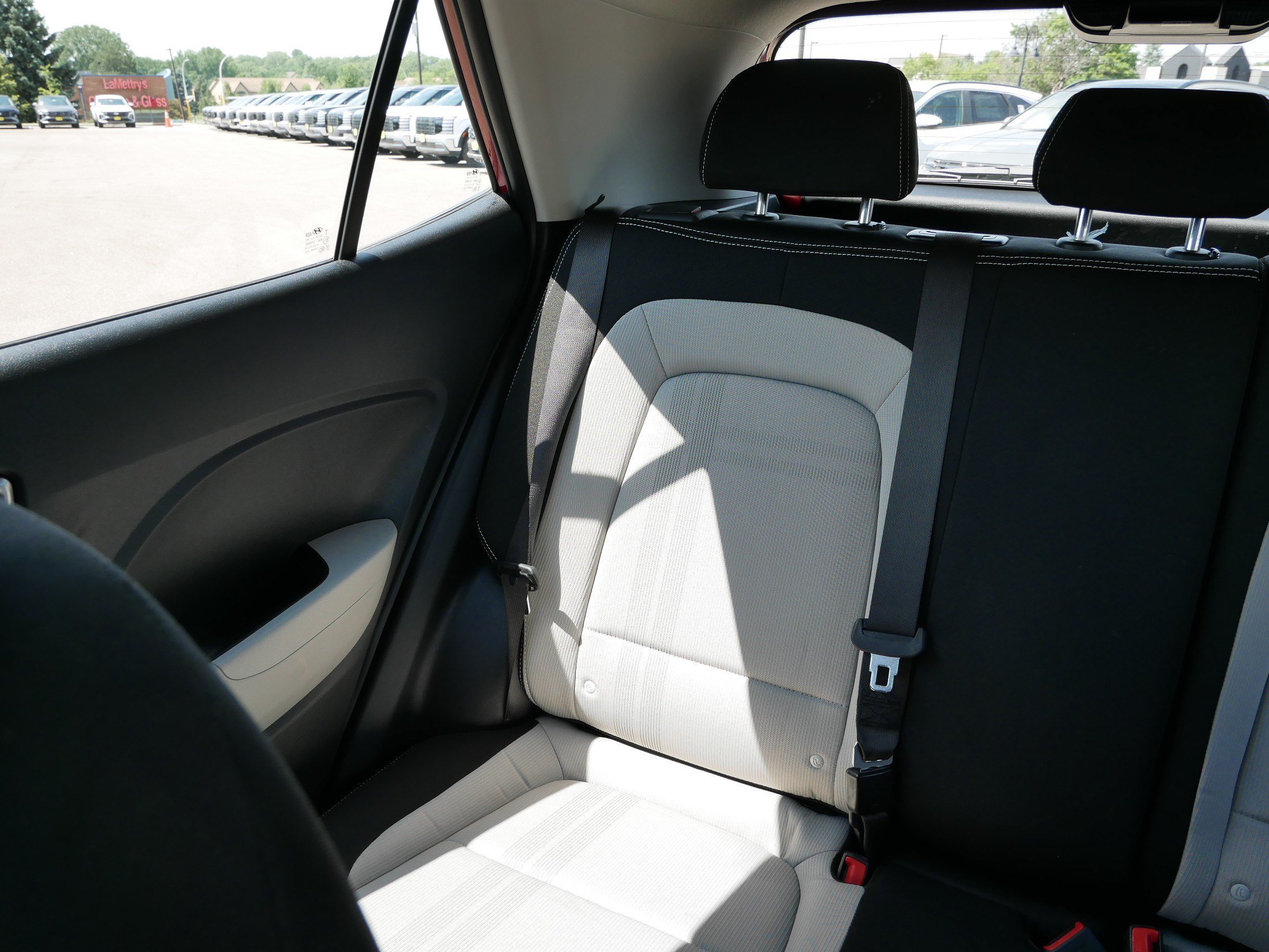 2024 Hyundai Venue SEL - Photo 12