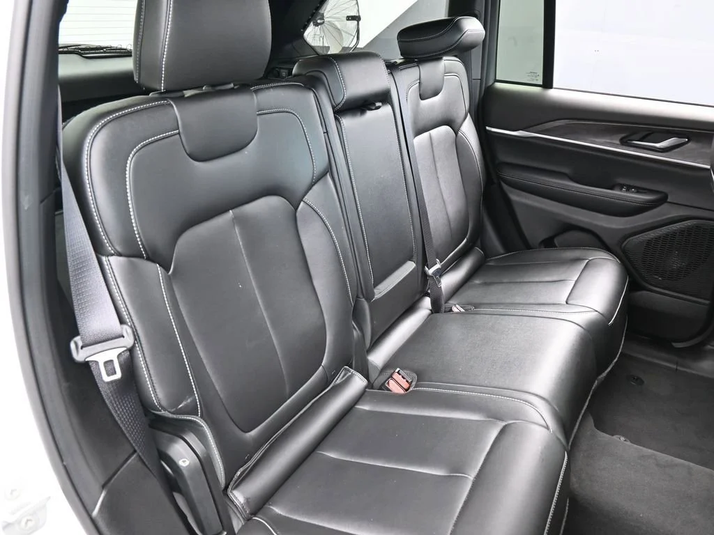 Used 2024 White Jeep Limited image 49