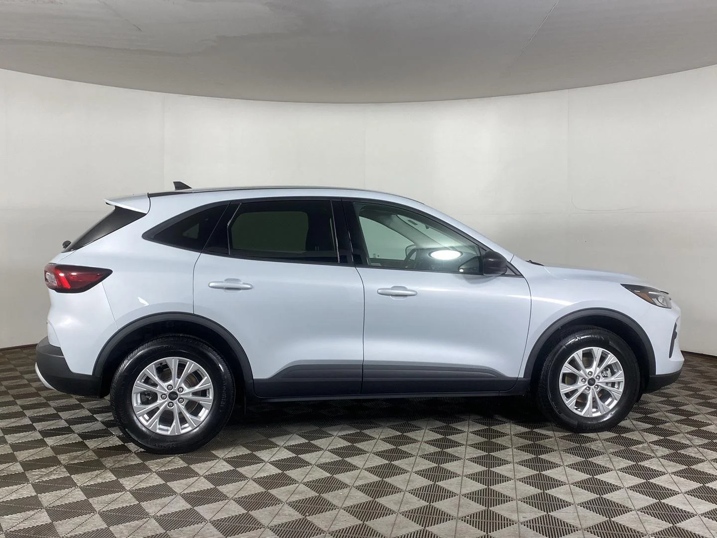 Used 2025 Space Silver Ford Active image 24