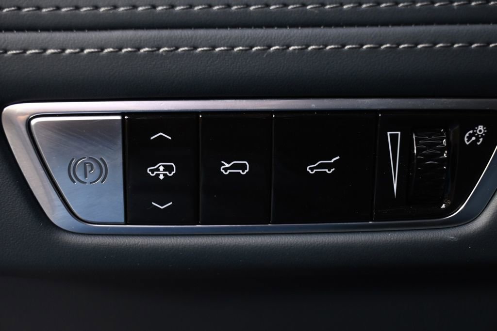 2025 Cadillac Escalade IQ Sport 2 - Photo 25