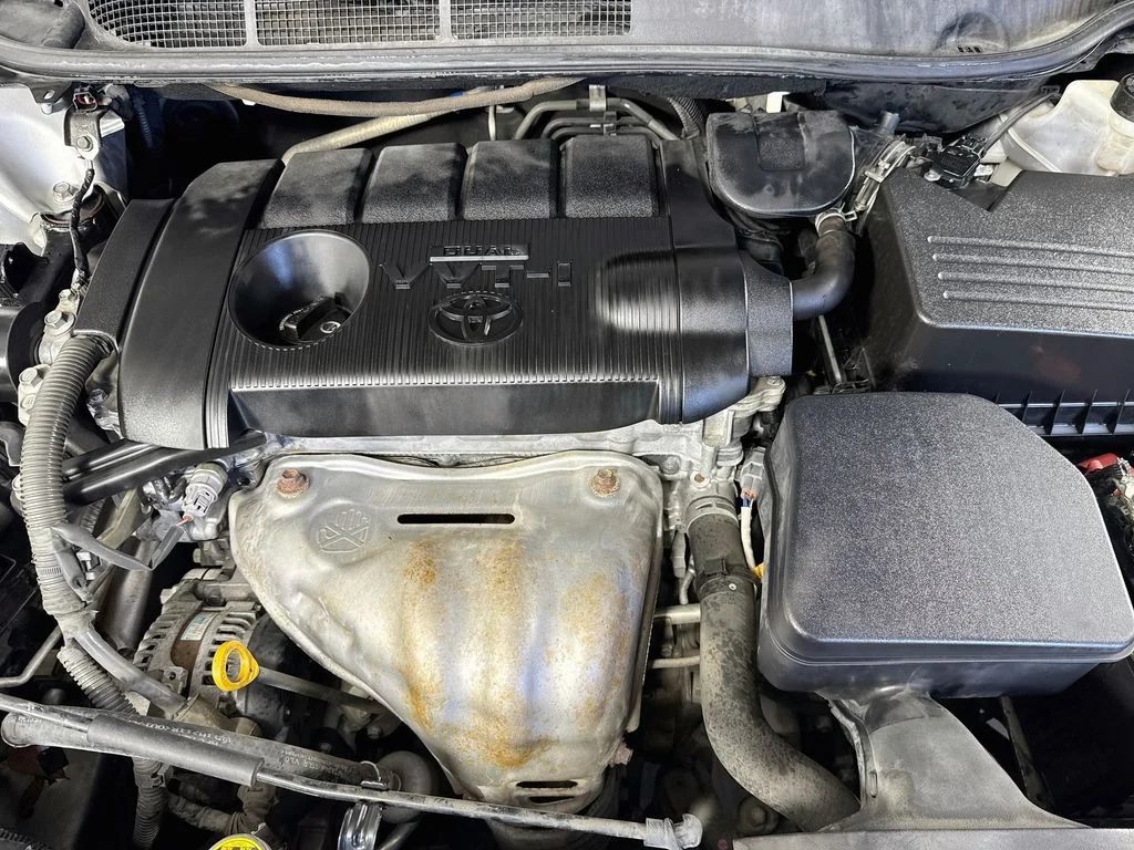 Used 2010 Silver Toyota Base image 35