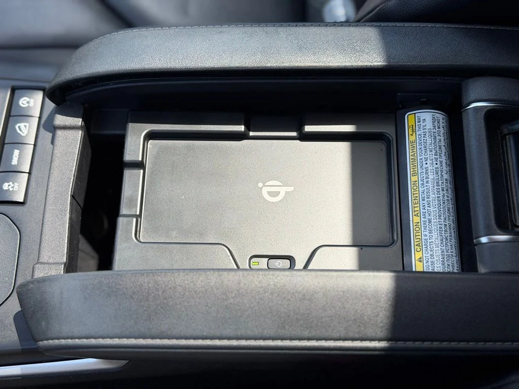 Used 2022  Toyota XLE image 24