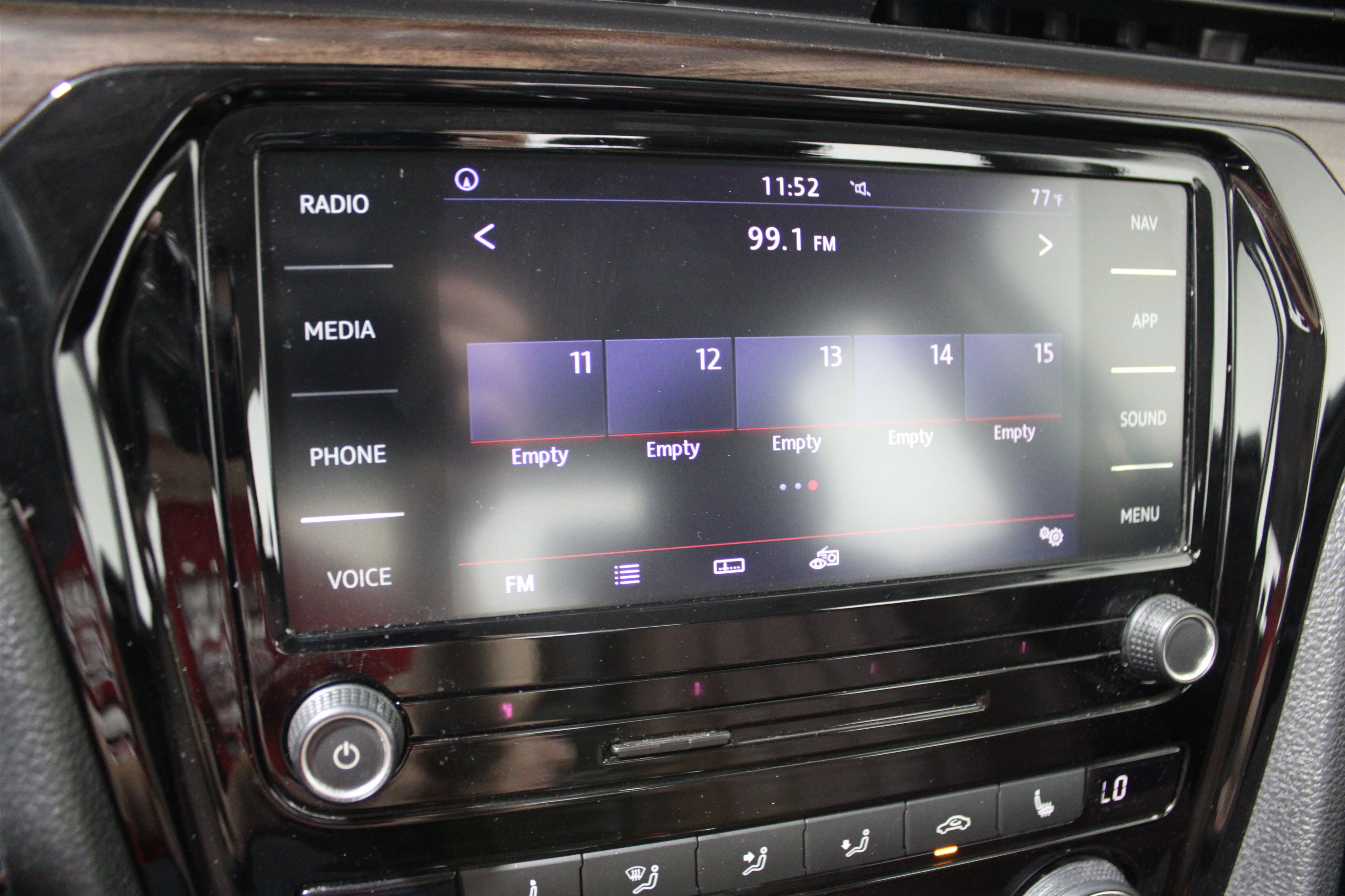 2022 Volkswagen Passat Limited Edition - Photo 13
