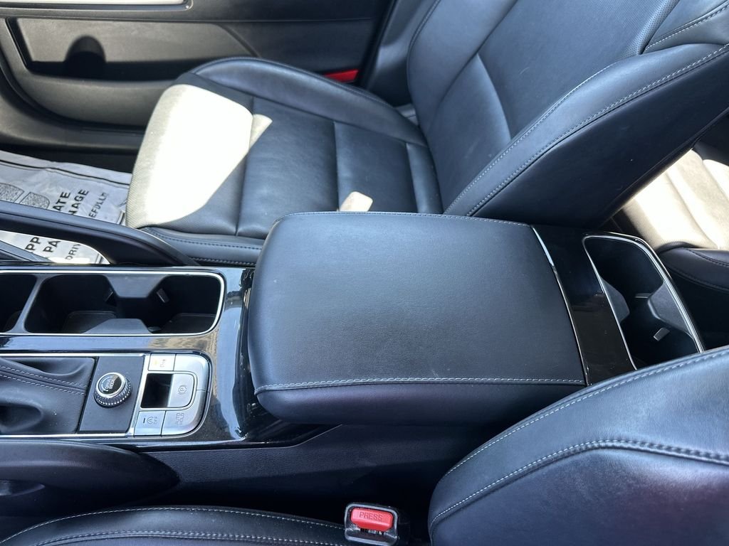 Used 2024 Black Kia S image 27