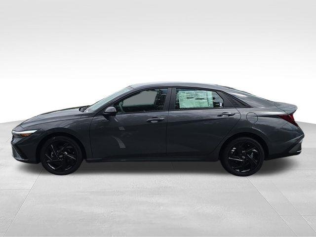 New 2026 Gray Hyundai SEL Sport image 4