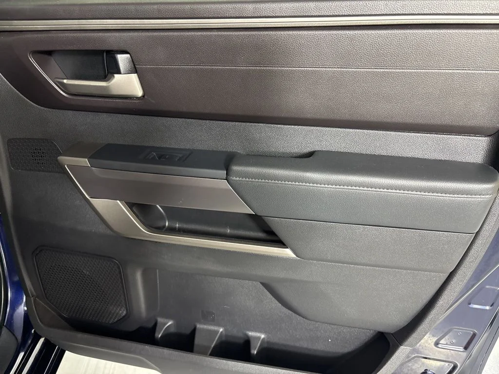 Used 2022 Blue Toyota SR5 image 18