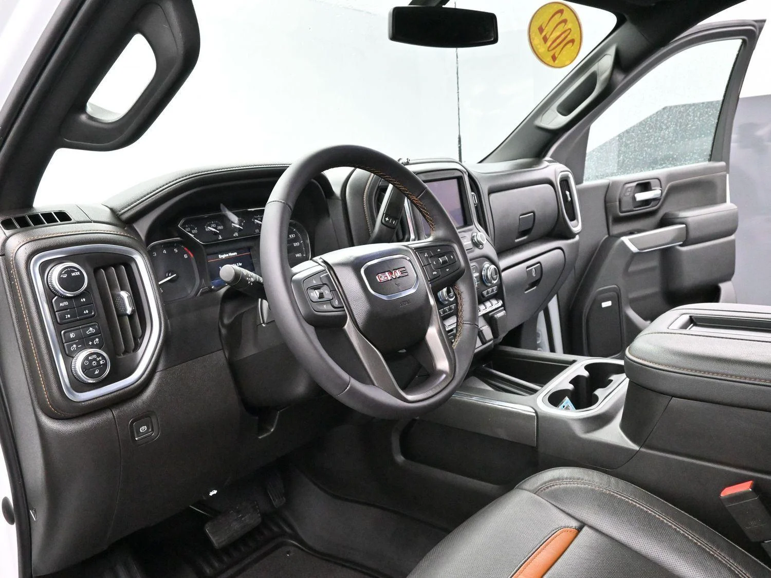 Used 2022 Summit White GMC AT4 image 16