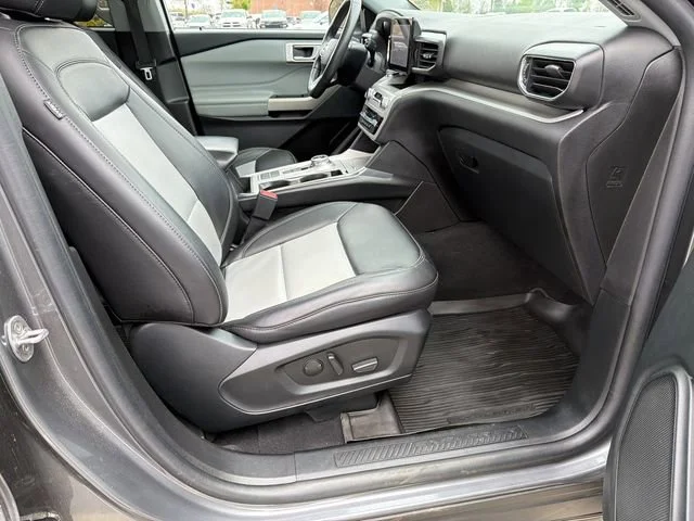 Used 2023 Gray Ford XLT image 13