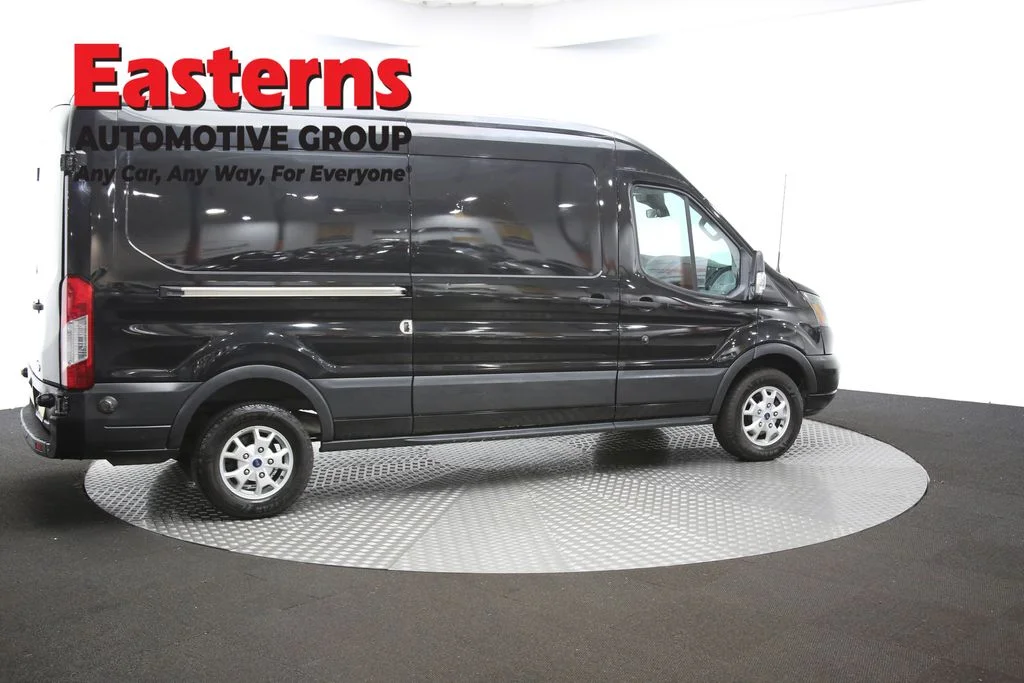 Used 2015 Black Ford Base image 40