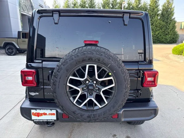 New 2027 Black Jeep Sahara image 4