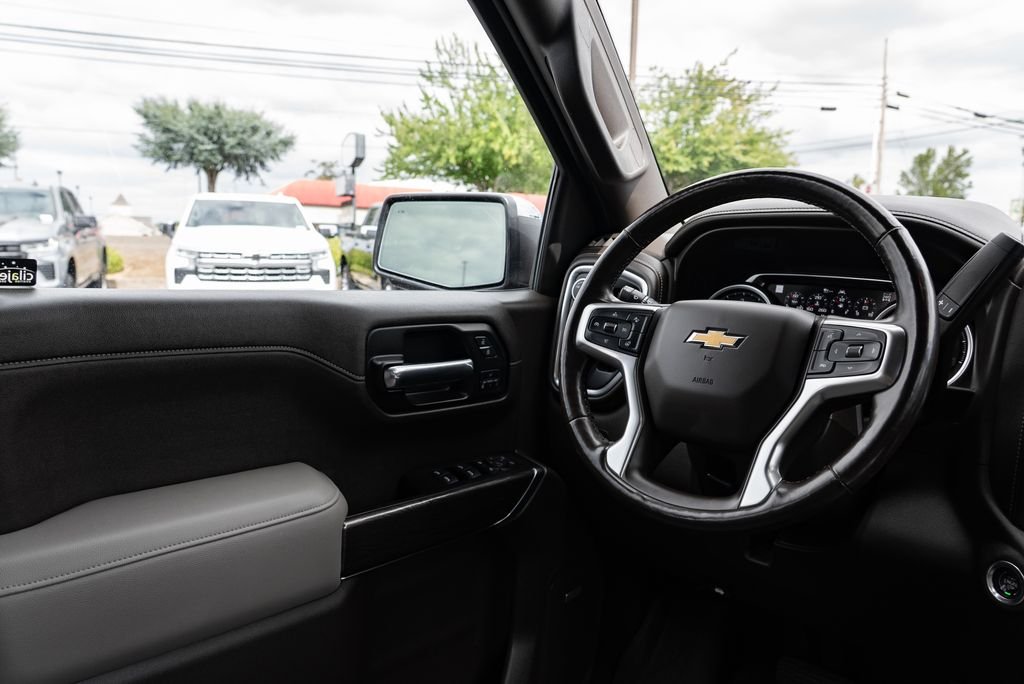 Used 2020 Cajun Red Tintcoat Chevrolet LTZ image 13