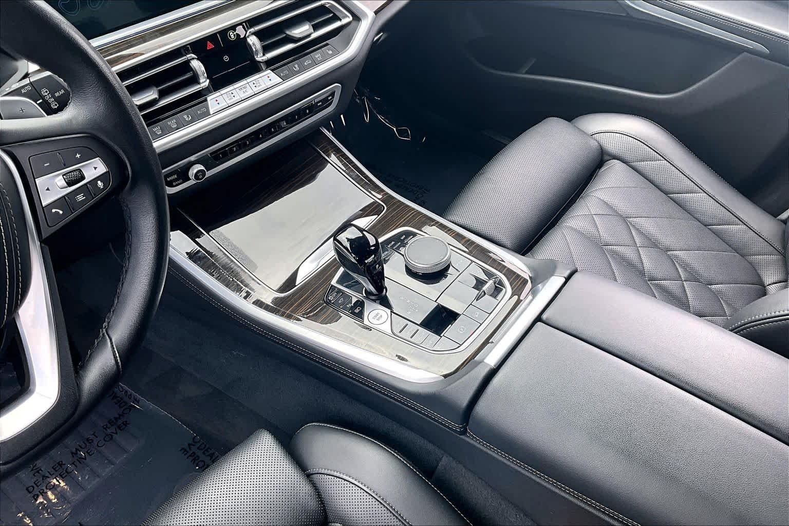 Used 2023 Dark Graphite Metallic BMW xDrive45e image 17