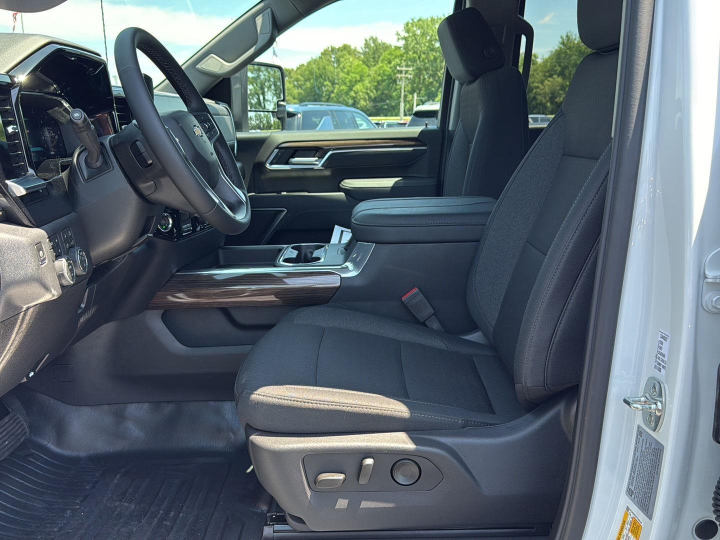 2026 Chevrolet Silverado 2500 HD LT - Photo 10
