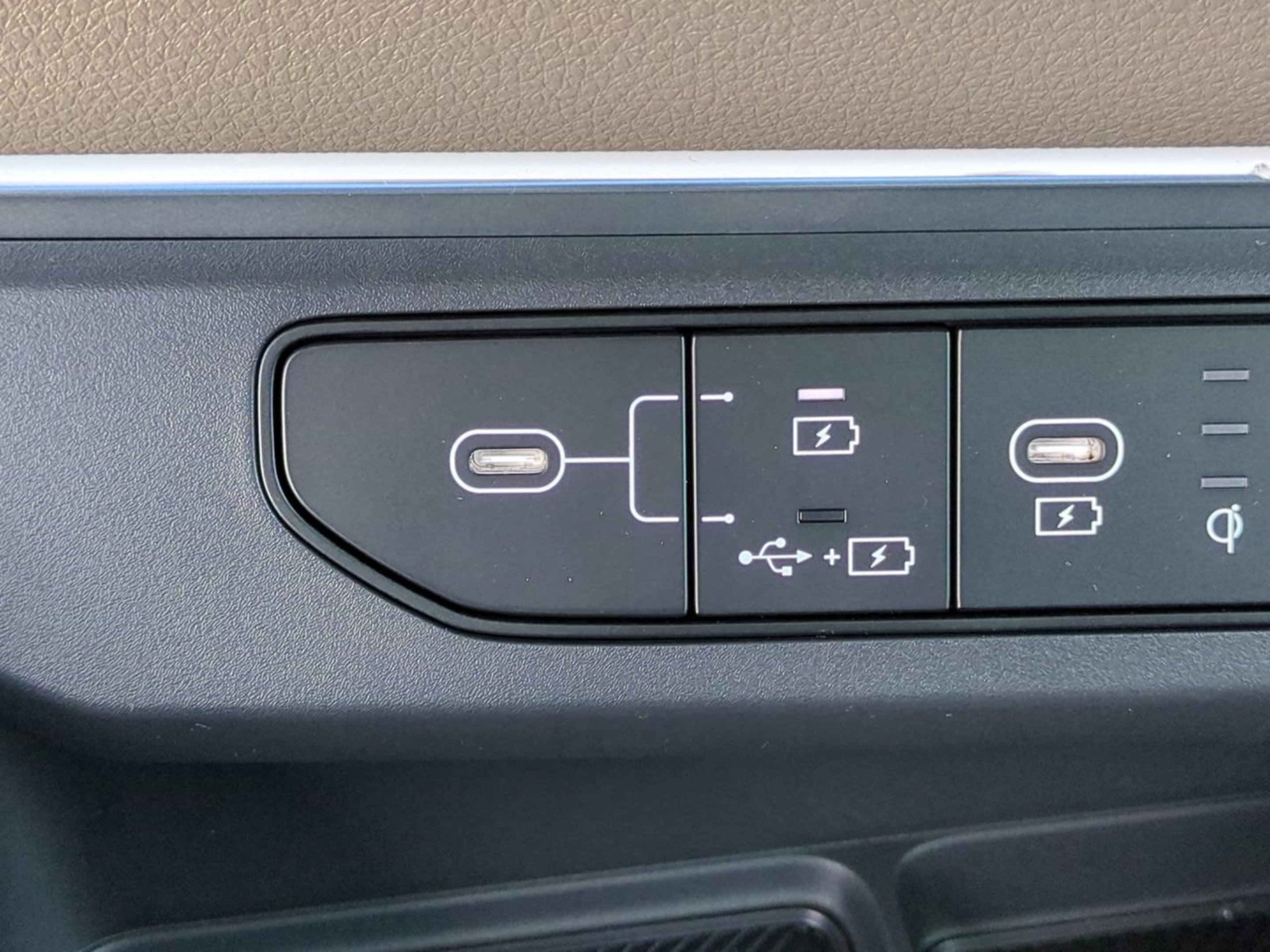 New 2026 Ivory Silver Kia EX image 23
