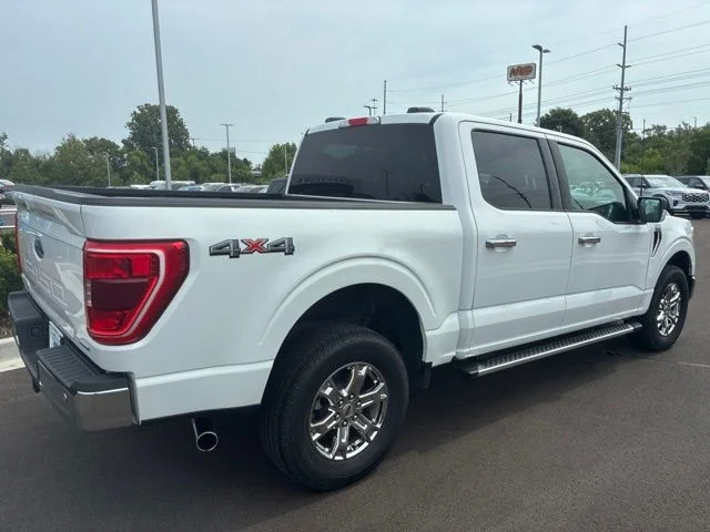 Used 2022 Oxford White Ford XLT image 10
