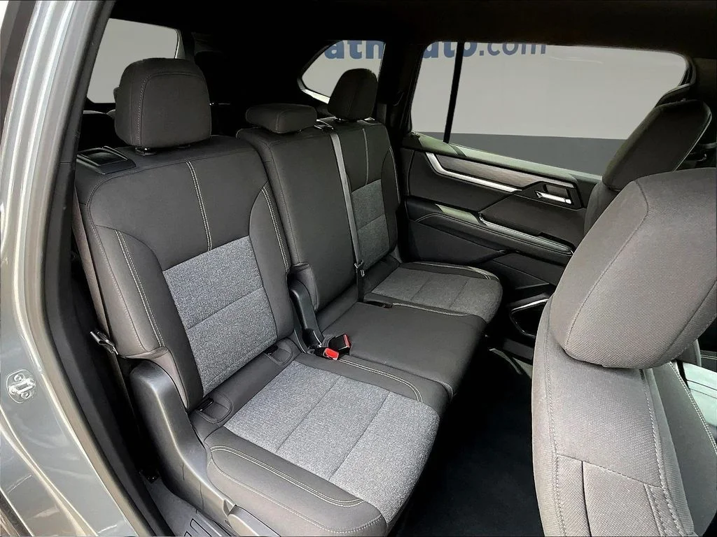 Certified Used 2025 Silver GMC Elevation image 28