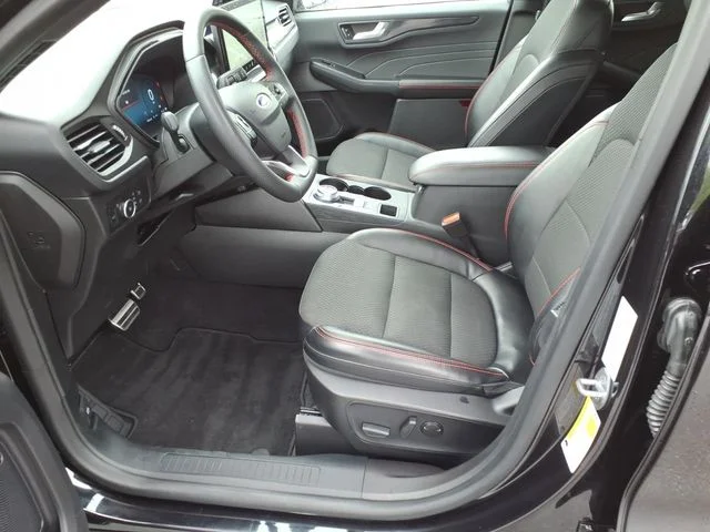 Used 2023 Black Ford ST-Line Select image 17