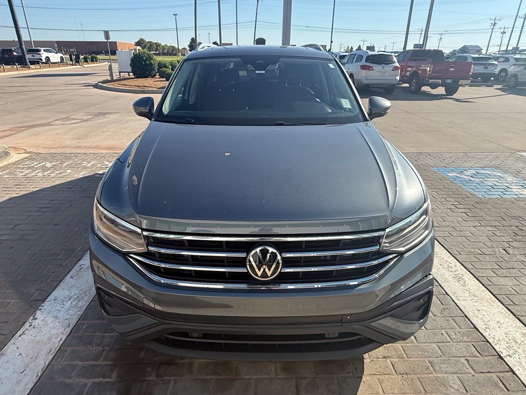 Used 2022 Charcoal Volkswagen 2.0T SE image 3