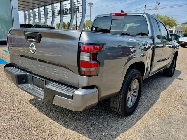 2025 Nissan Frontier SV - Photo 7