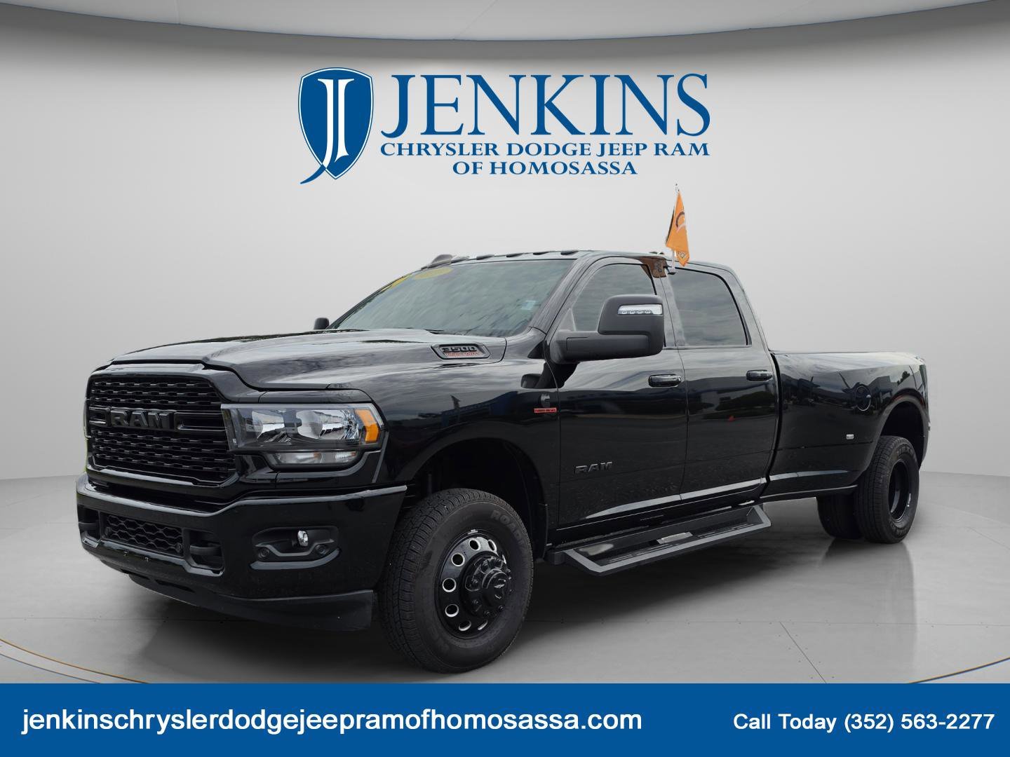 Used 2024 Diamond Black Crystal Pearlcoat Ram Big Horn image 9