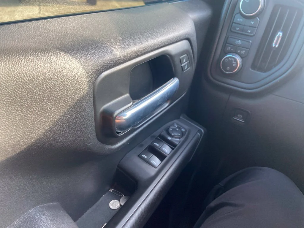 Used 2021 Blue Chevrolet Custom Trail Boss image 39
