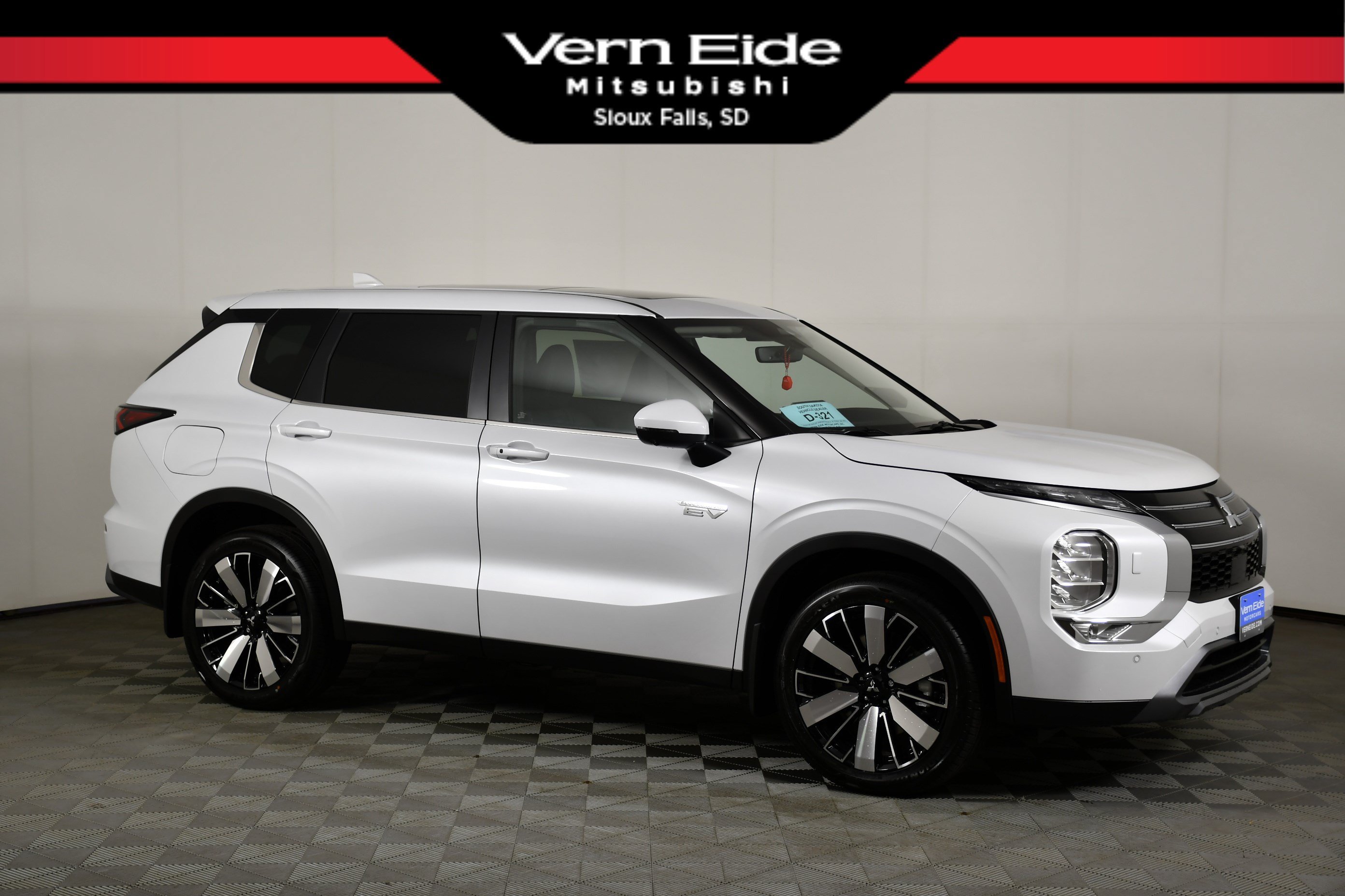 2026 Mitsubishi Outlander Plug-in Hybrid