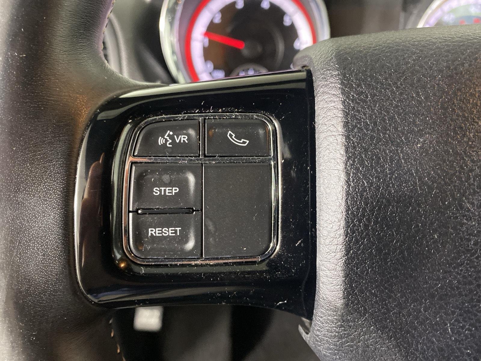 Used 2018 Black Onyx Crystal Pearlcoat Dodge SE Plus image 14