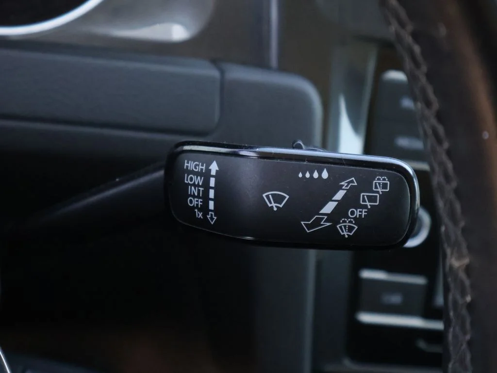 Used 2018  Volkswagen TSI S 4-Door image 28